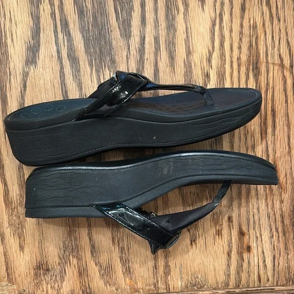 Vionic Cooper Shiny Black Flip Flop Wedge Sandals Slip On Women's Sz 6. #27 - Picture 5 of 5